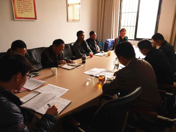 �����ټ��������Ա��ʵ�ص㹤���ƽ����